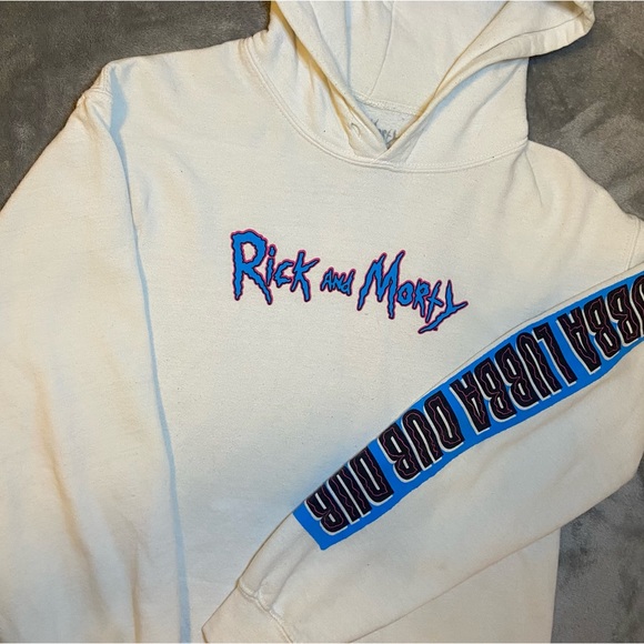 Cropped Rick and Morty Graphic Sweatshirt - Picture 4 of 7